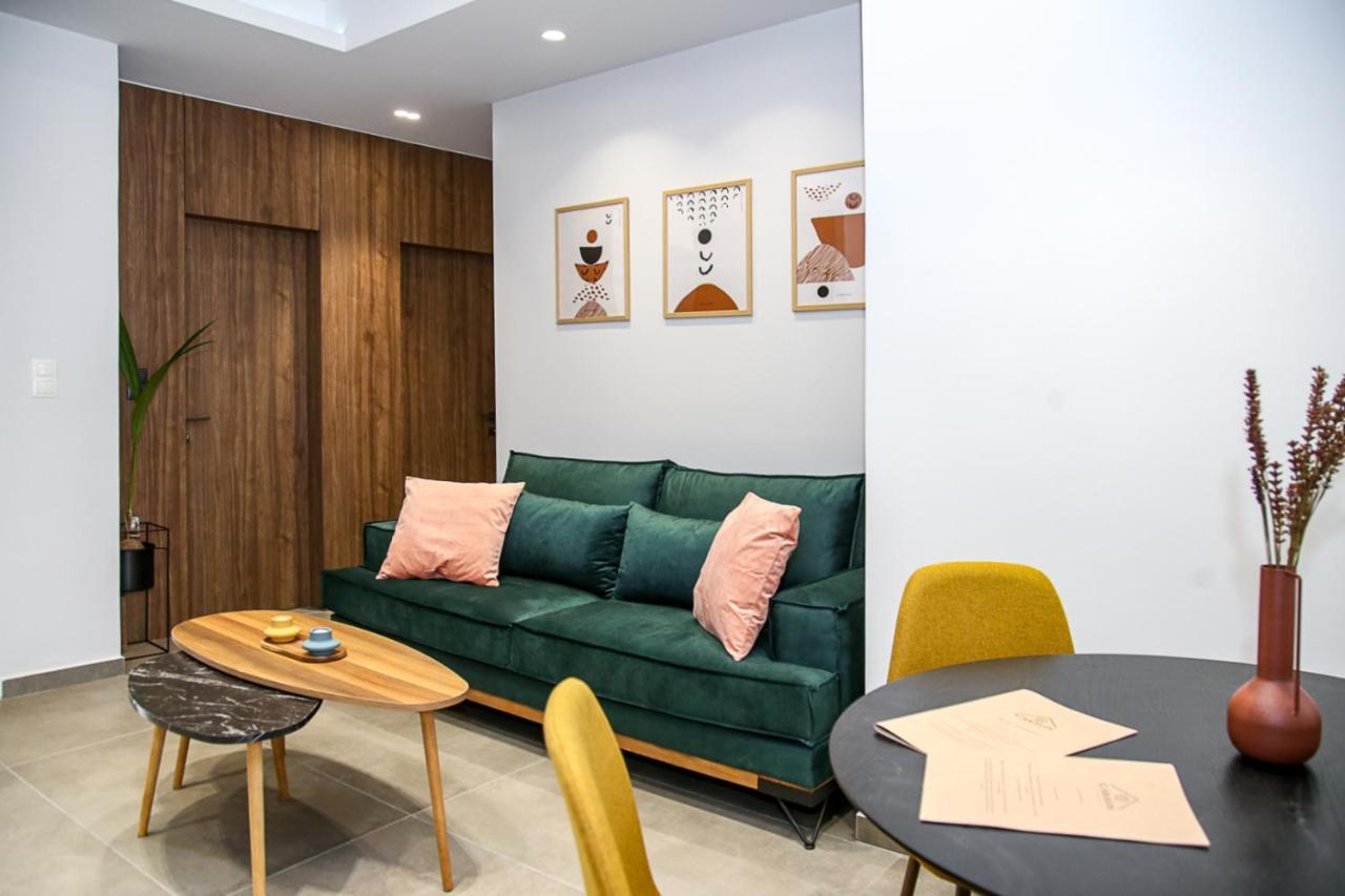 Caravin Wanderhome, 5 Min From Metro Nea Ionia 아테네 외부 사진