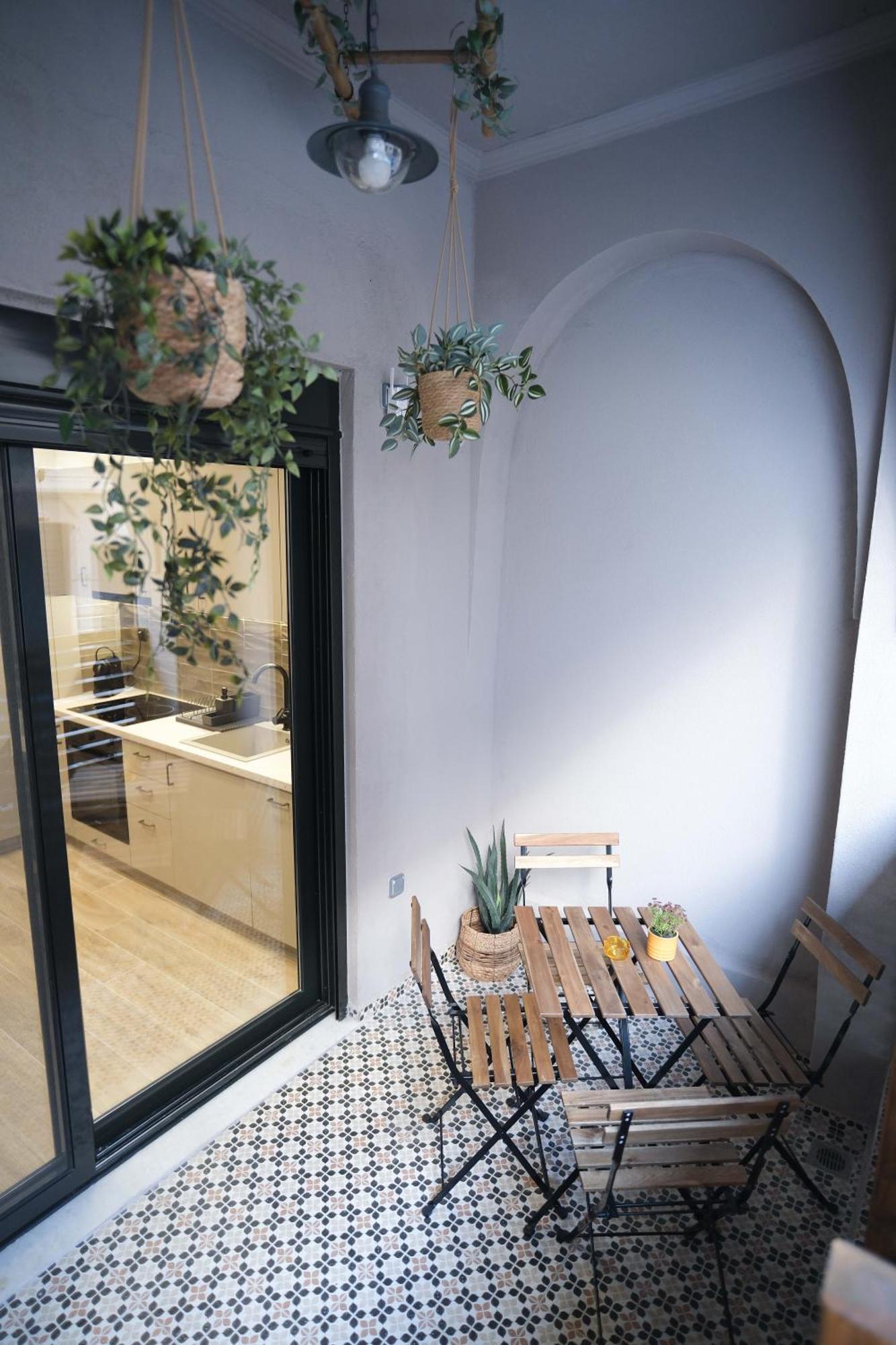Caravin Wanderhome, 5 Min From Metro Nea Ionia 아테네 외부 사진
