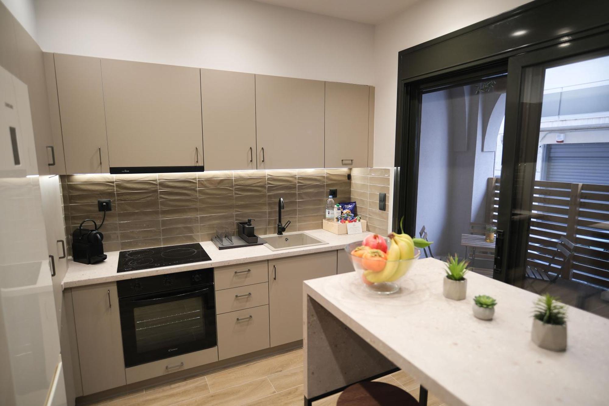 Caravin Wanderhome, 5 Min From Metro Nea Ionia 아테네 외부 사진